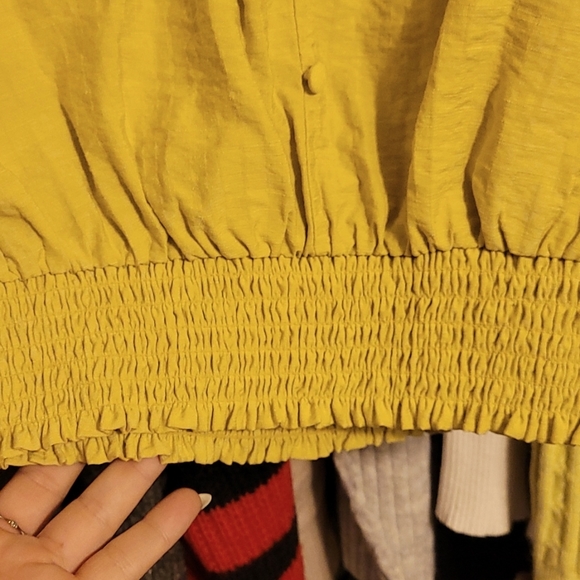 Womens top - Picture 3 of 3